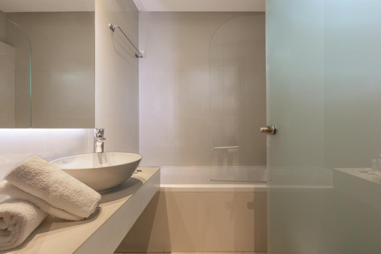 Mythos Suites Hotel ตีกากี ภายนอก รูปภาพ