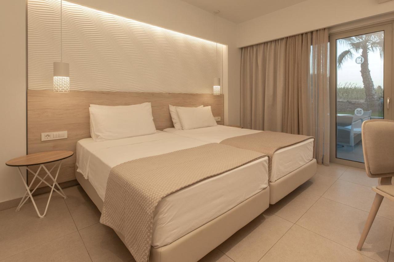 Mythos Suites Hotel ตีกากี ภายนอก รูปภาพ
