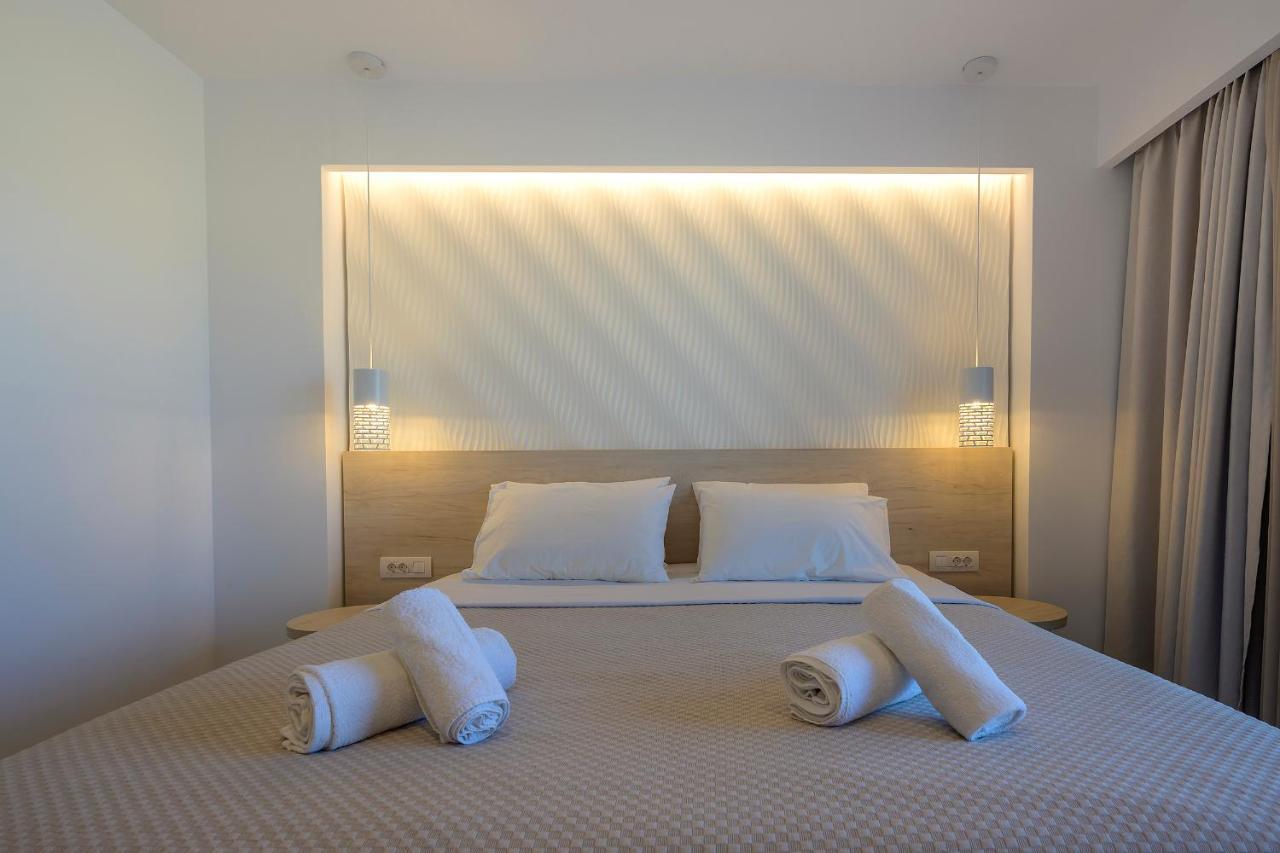 Mythos Suites Hotel ตีกากี ภายนอก รูปภาพ