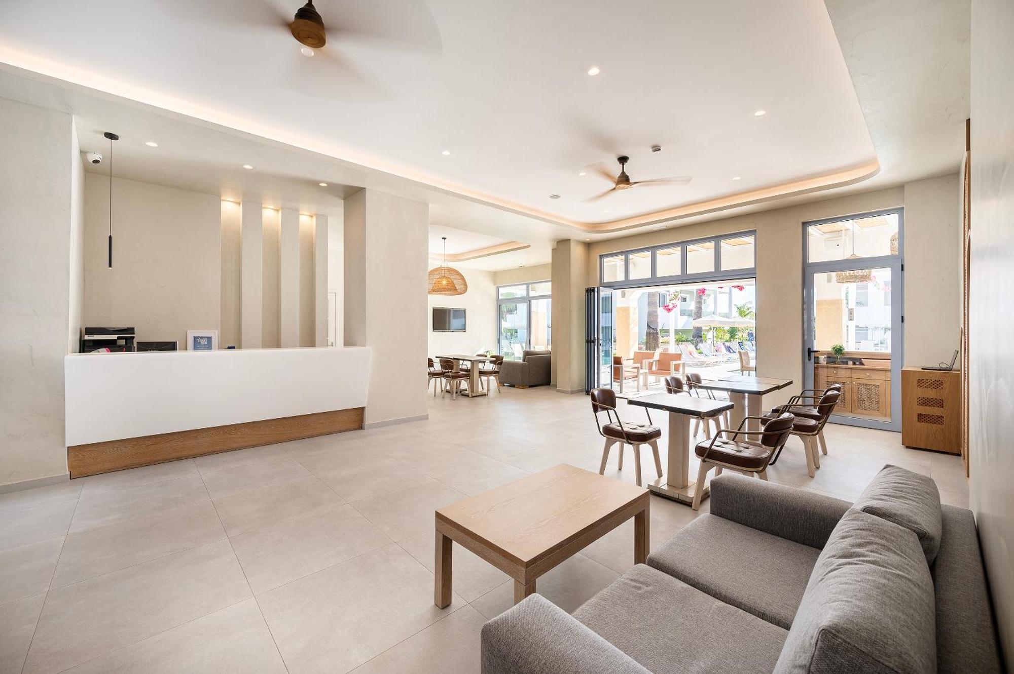 Mythos Suites Hotel ตีกากี ภายนอก รูปภาพ